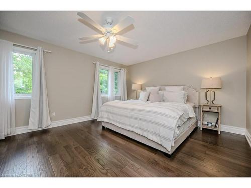 2095 Glenhampton Road, Oakville, ON - Indoor Photo Showing Bedroom