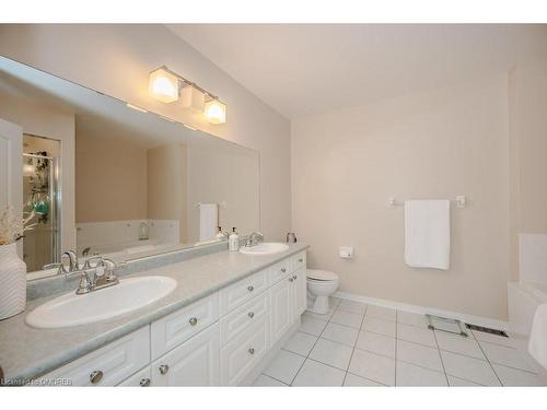 2095 Glenhampton Road, Oakville, ON - Indoor Photo Showing Bathroom