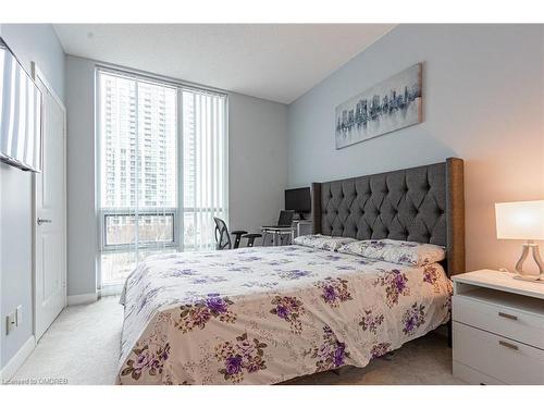 315-205 Sherway Gardens Road W, Toronto, ON - Indoor Photo Showing Bedroom