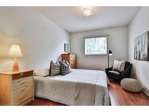 2422 Lazio Lane, Oakville, ON - Indoor Photo Showing Bedroom