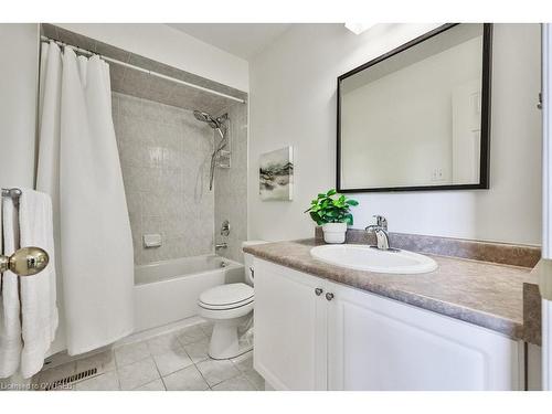 2422 Lazio Lane, Oakville, ON - Indoor Photo Showing Bathroom