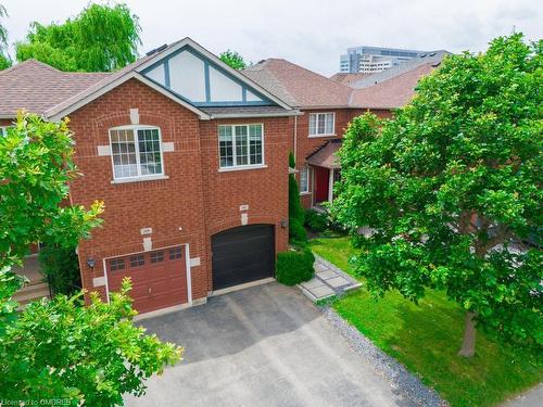 2422 Lazio Lane, Oakville, ON - Outdoor