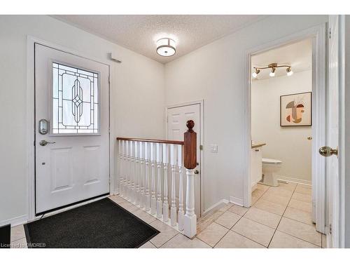 2422 Lazio Lane, Oakville, ON - Indoor Photo Showing Other Room