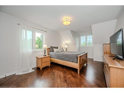 1457 Postmaster Drive, Oakville, ON - Indoor Photo Showing Bedroom