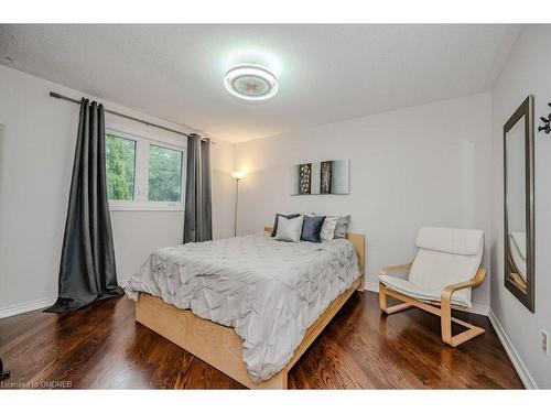 1457 Postmaster Drive, Oakville, ON - Indoor Photo Showing Bedroom