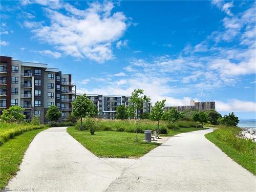 111-101 Shoreview Place Place, Stoney Creek, ON - Outdoor With Facade