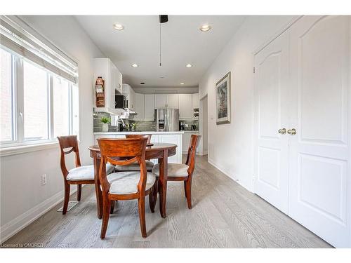 1542 Sandpiper Road, Oakville, ON - Indoor Photo Showing Dining Room