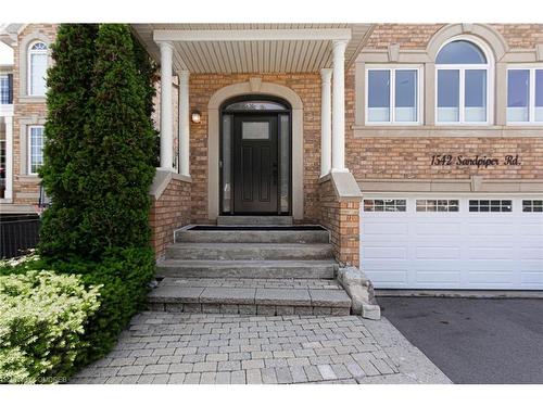 1542 Sandpiper Road, Oakville, ON - Outdoor With Facade