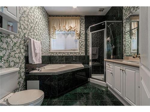 1542 Sandpiper Road, Oakville, ON - Indoor Photo Showing Bathroom