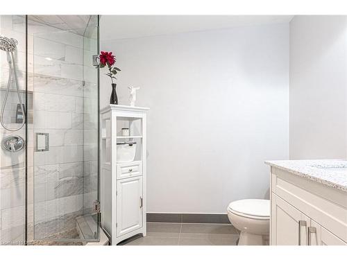 1542 Sandpiper Road, Oakville, ON - Indoor Photo Showing Bathroom