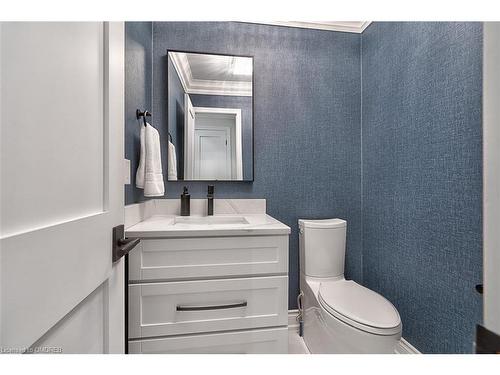 1217 Bowman Drive, Oakville, ON - Indoor Photo Showing Bathroom