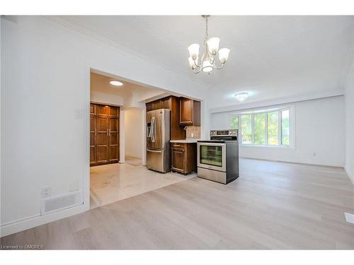 A-575 Third Line, Oakville, ON - Indoor Photo Showing Kitchen