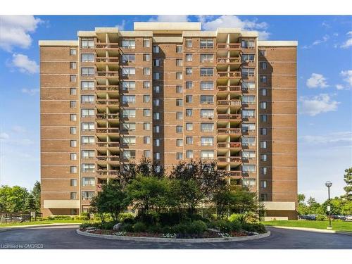 407-2556 Argyle Road, Mississauga, ON - Outdoor With Balcony With Facade