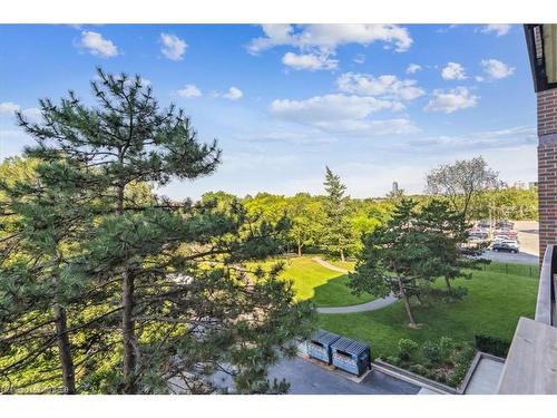 407-2556 Argyle Road, Mississauga, ON - Outdoor With View