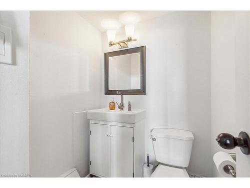 407-2556 Argyle Road, Mississauga, ON - Indoor Photo Showing Bathroom