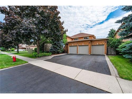 126 Howell Road, Oakville, ON - Outdoor