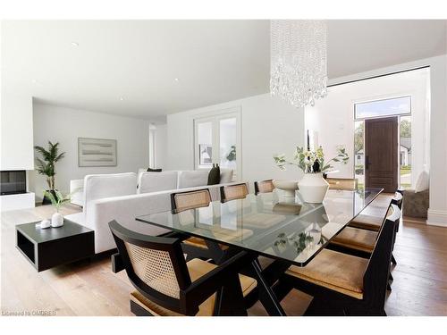 6 Morrison Place, Springwater, ON - Indoor Photo Showing Dining Room