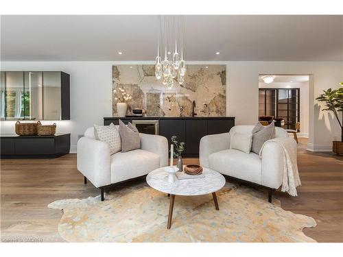 6 Morrison Place, Springwater, ON - Indoor Photo Showing Living Room