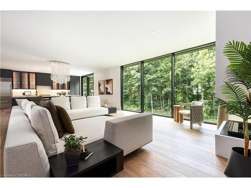 6 Morrison Place, Springwater, ON - Indoor Photo Showing Living Room