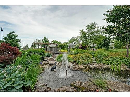 1205-2180 Marine Drive, Oakville, ON - Outdoor