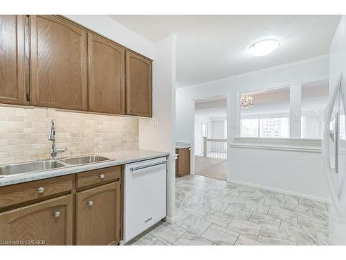 505-2175 Marine Drive, Oakville, ON - Indoor Photo Showing Kitchen With Double Sink
