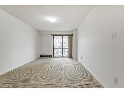 505-2175 Marine Drive, Oakville, ON - Indoor Photo Showing Other Room