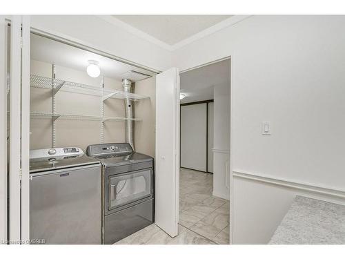 505-2175 Marine Drive, Oakville, ON - Indoor Photo Showing Laundry Room