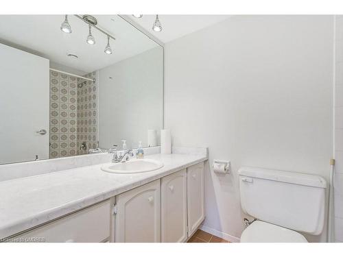 505-2175 Marine Drive, Oakville, ON - Indoor Photo Showing Bathroom