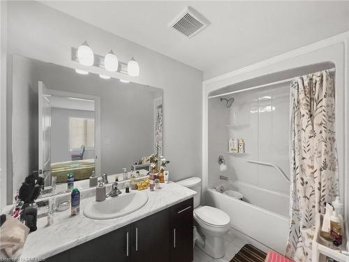 45 Sycamore St Street, Niagara Falls, ON - Indoor Photo Showing Bathroom