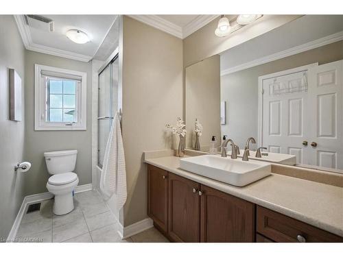 3352 Skipton Lane, Oakville, ON - Indoor Photo Showing Bathroom