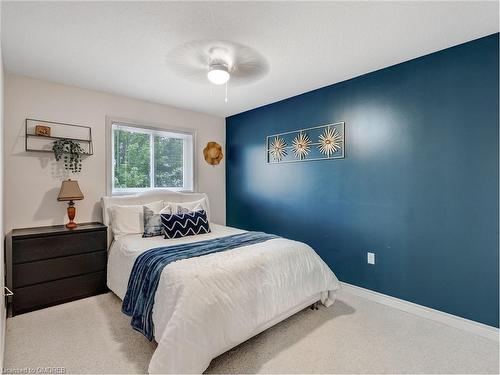 6-2229 Walker'S Line, Burlington, ON - Indoor Photo Showing Bedroom