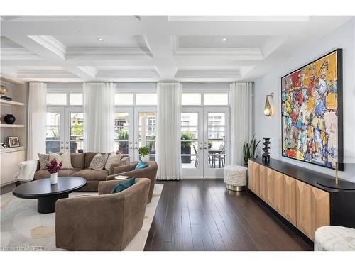 279 Rebecca Street, Oakville, ON - Indoor Photo Showing Living Room