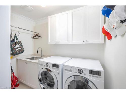 279 Rebecca Street, Oakville, ON - Indoor Photo Showing Laundry Room