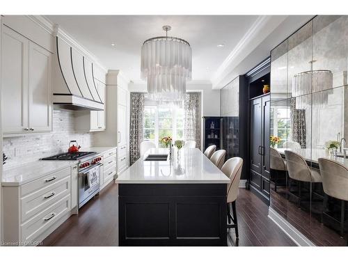 279 Rebecca Street, Oakville, ON - Indoor Photo Showing Kitchen With Upgraded Kitchen