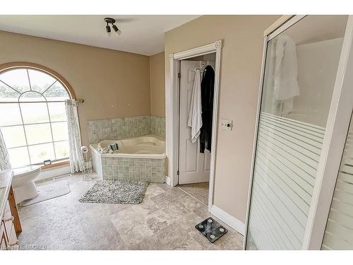 8790 9 Line, Georgetown, ON - Indoor Photo Showing Other Room