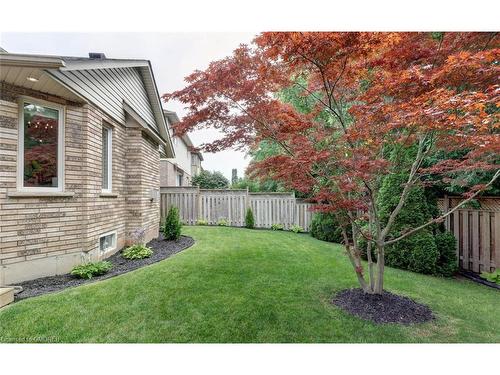 1085 Augustus Drive, Burlington, ON - Outdoor