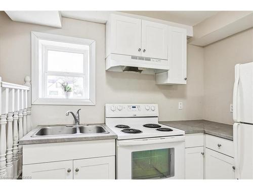 19 Bailey Street, St. Catharines, ON - Indoor Photo Showing Kitchen With Double Sink