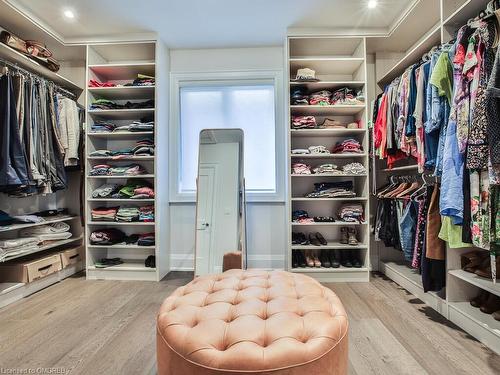 2302 Hyacinth Crescent, Oakville, ON - Indoor With Storage
