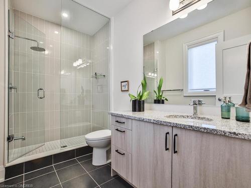 2302 Hyacinth Crescent, Oakville, ON - Indoor Photo Showing Bathroom