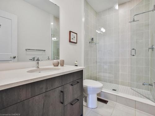 2302 Hyacinth Crescent, Oakville, ON - Indoor Photo Showing Bathroom