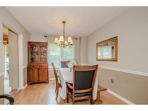 1388 Stonecutter Drive, Oakville, ON - Indoor Photo Showing Dining Room