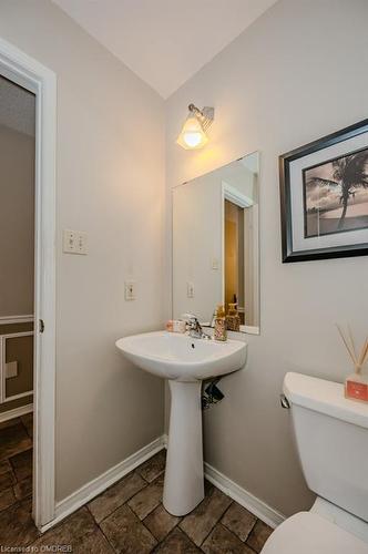 1388 Stonecutter Drive, Oakville, ON - Indoor Photo Showing Bathroom