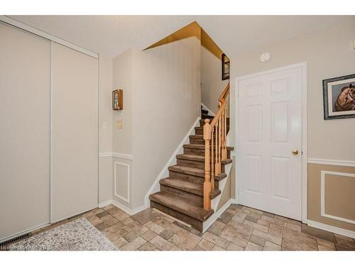 1388 Stonecutter Drive, Oakville, ON - Indoor Photo Showing Other Room