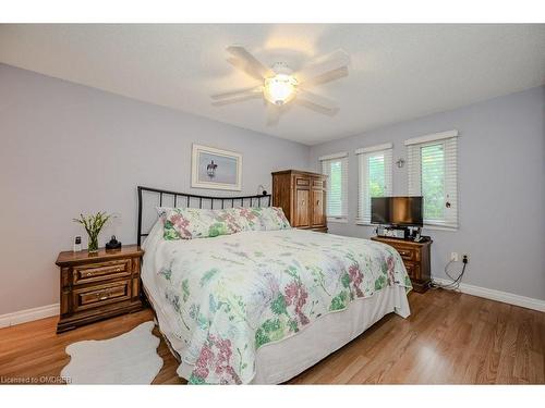 1388 Stonecutter Drive, Oakville, ON - Indoor Photo Showing Bedroom