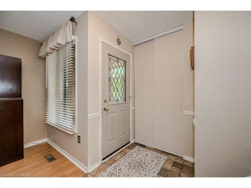 1388 Stonecutter Drive, Oakville, ON - Indoor Photo Showing Other Room