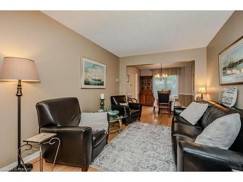 1388 Stonecutter Drive, Oakville, ON - Indoor Photo Showing Living Room