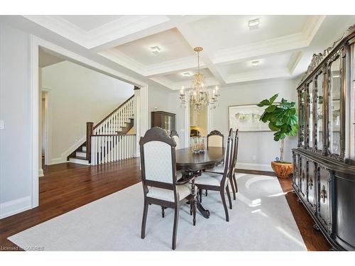 12 Theodore Drive, Mississauga, ON - Indoor Photo Showing Dining Room