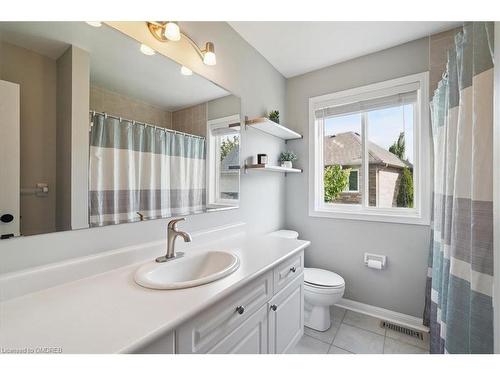 2471 Nettlecreek Crescent, Oakville, ON - Indoor Photo Showing Bathroom