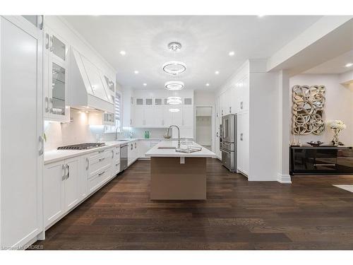 1164 Bridge Road, Oakville, ON - Indoor Photo Showing Kitchen With Upgraded Kitchen