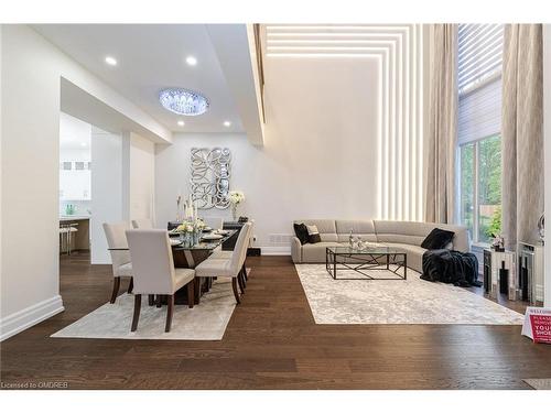 1164 Bridge Road, Oakville, ON - Indoor Photo Showing Dining Room